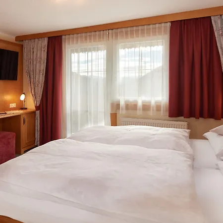 Bartlbauer בית הארחה 4*